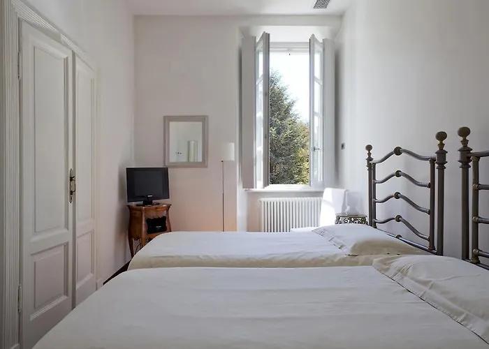 Bed and Breakfast La Canarina