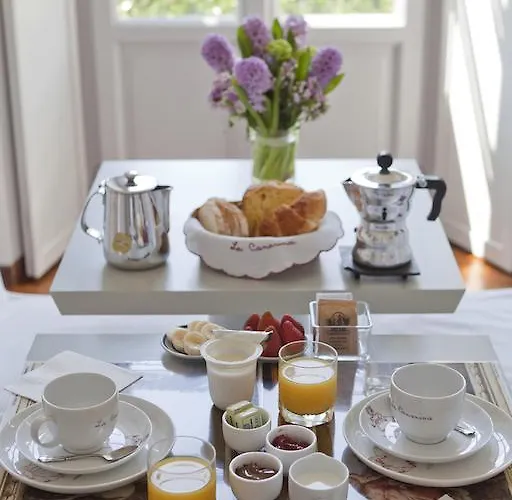 Bed & Breakfast La Canarina 3*