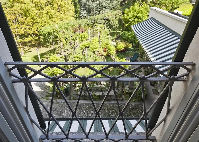 فندق مبيت وإفطار La Canarina